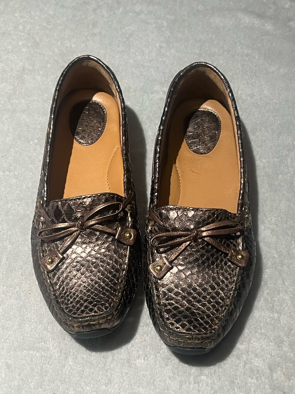Clarks Artisan Women's Metallic snake Driving Loafers Sz 8M
